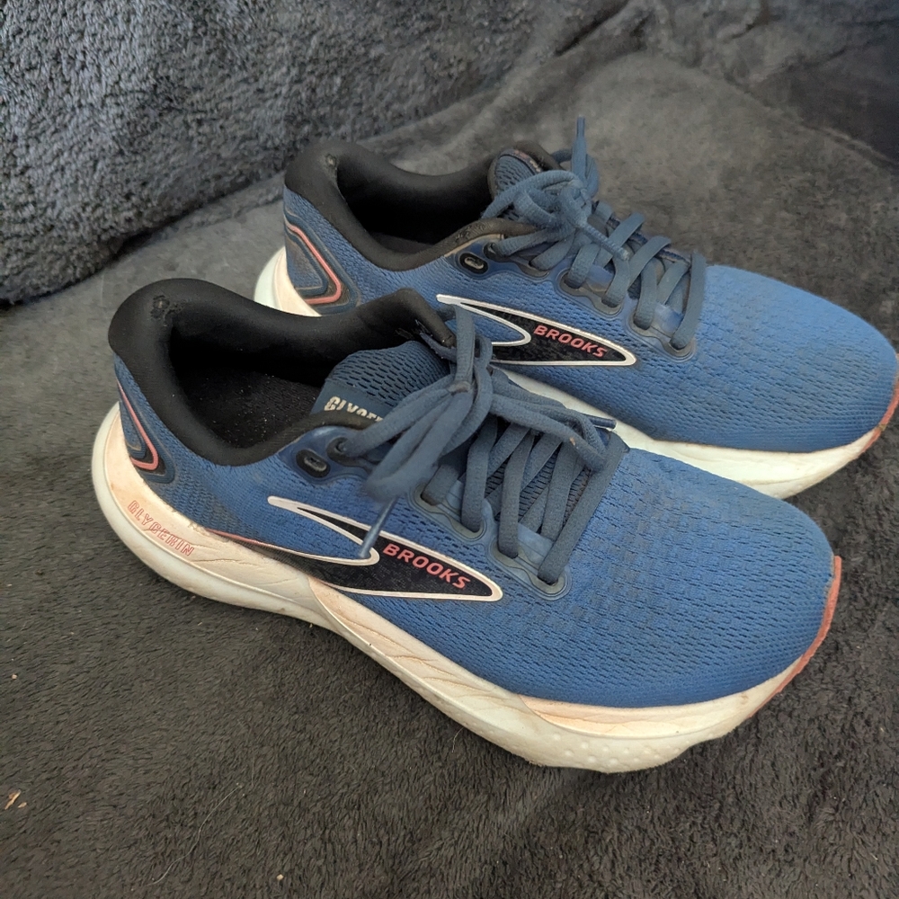Brooks Blue Athletic Shoes